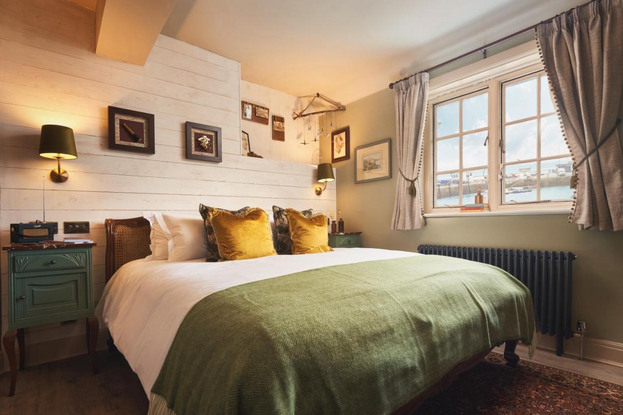Hotel The Rising Sun Saint Mawes Esterno foto